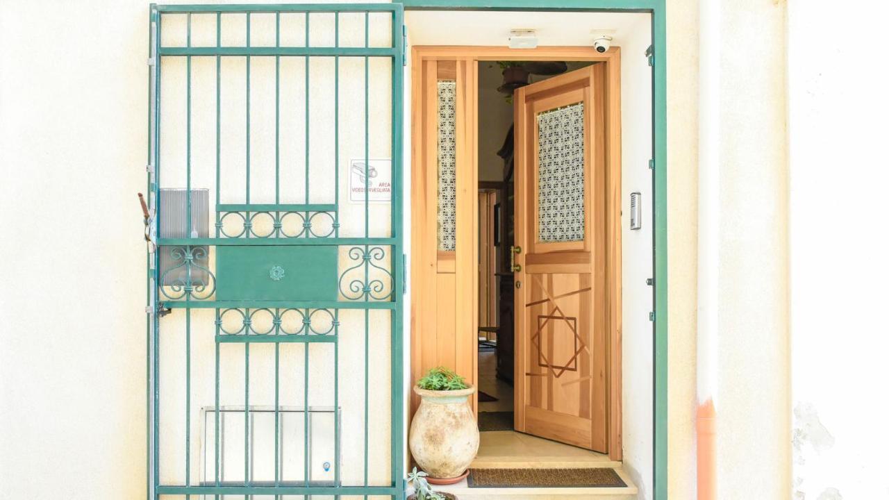 Villa Casa Marta Iun Q1985 Nuoro  Exterior foto